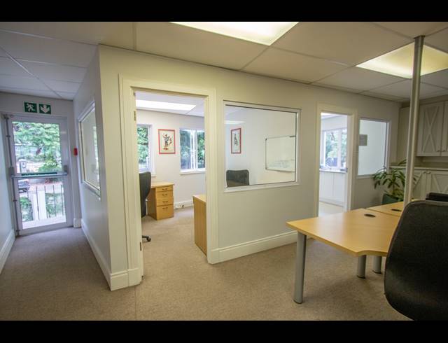 1,200M² OFFICE TO LET IN MELROSE ESTATE